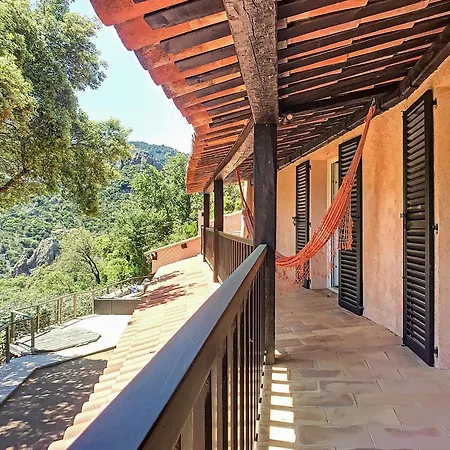 Les Roches Hacienda Provencale *